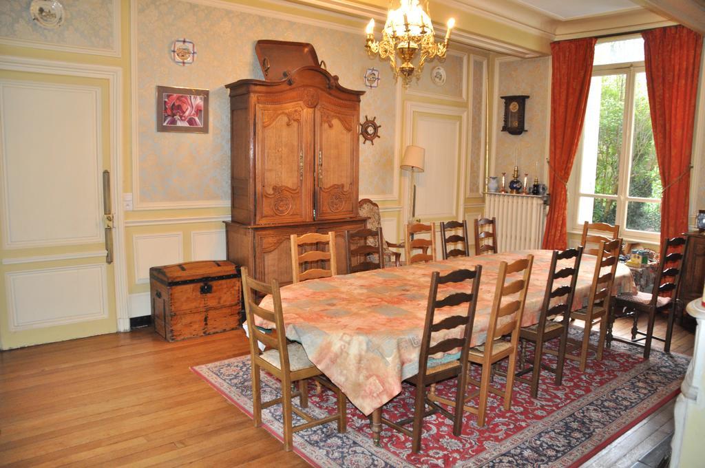 Chambres D'Hotes Le Manoir D'Esneval Criquetot-lʼEsneval Exteriör bild