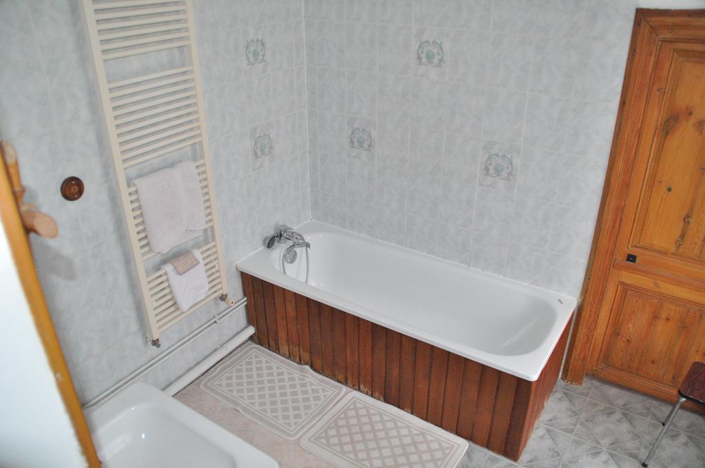 Chambres D'Hotes Le Manoir D'Esneval Criquetot-lʼEsneval Rum bild